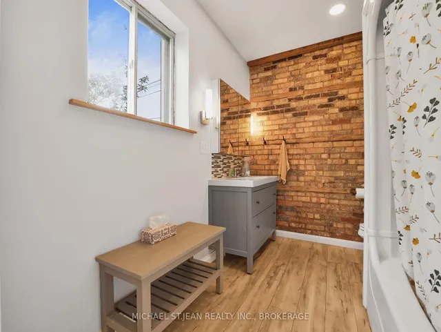 Additional image 24 of 64 Kensington Ave