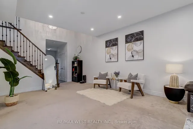 Additional image 6 of 270 Dalgleish Tr