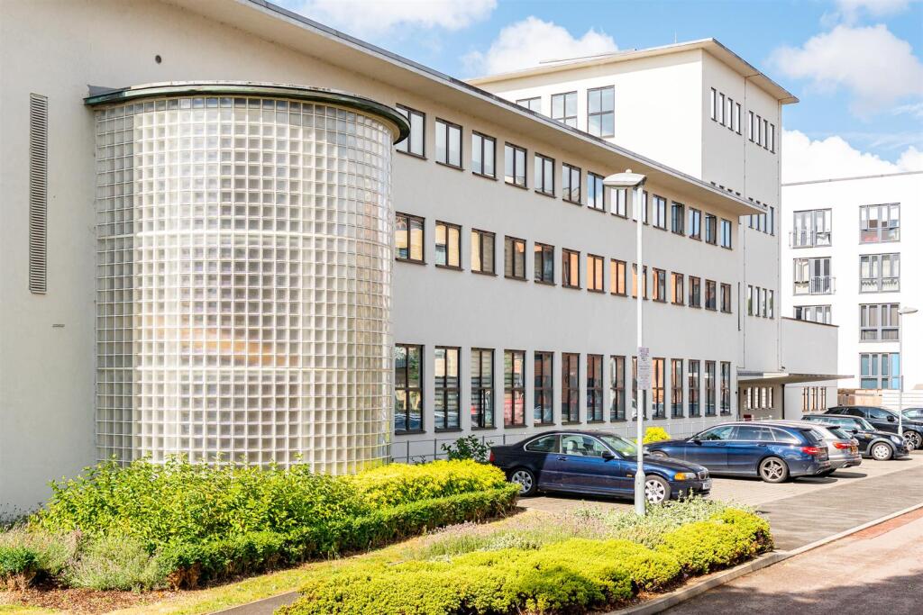 Additional image 2 of Broadwater Road, Welwyn Garden City