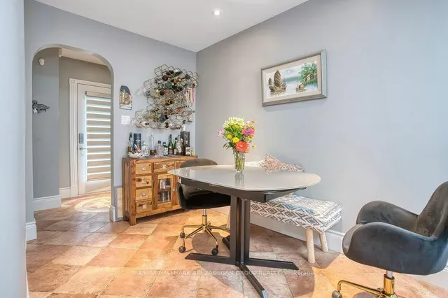 Additional image 32 of 76 Don Valley Dr