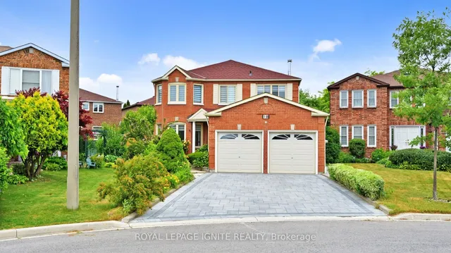 18 Littleborough Crt