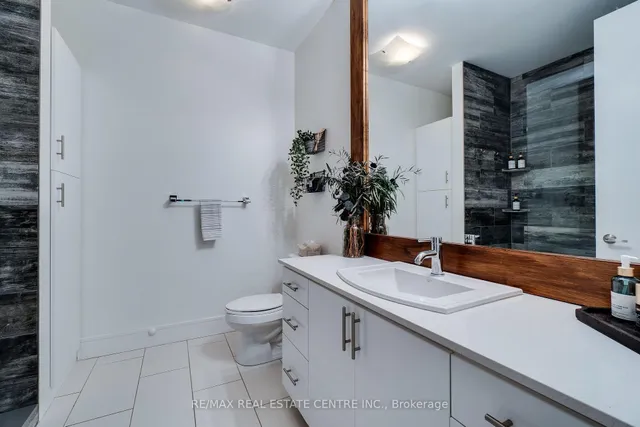 Additional image 13 of 112 Benton St Unit 211