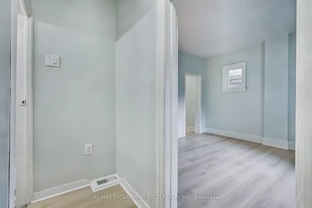 Additional image 6 of 40 Aikman Ave