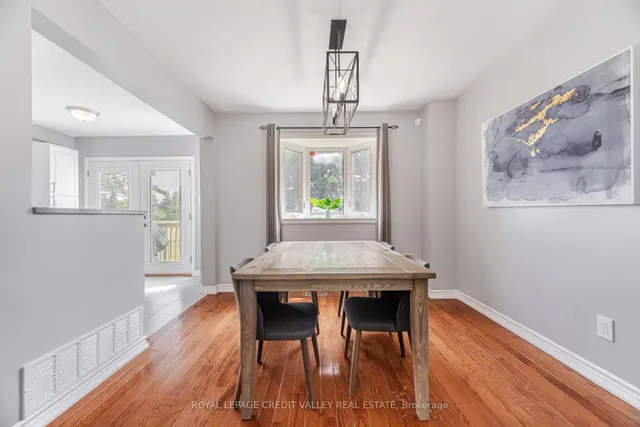 Additional image 10 of 56 Valonia Dr