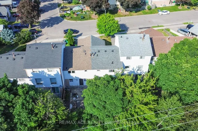 Additional image 42 of 88 Courtleigh Sq