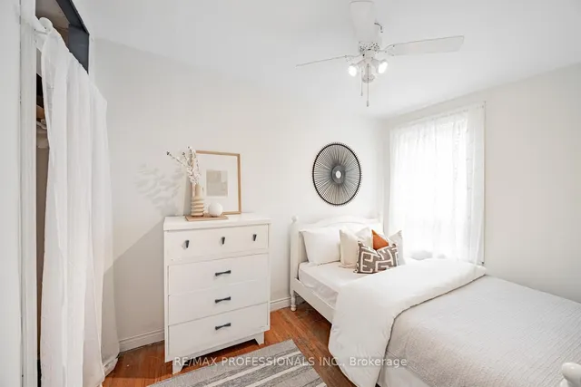 Additional image 16 of 2398 St Clair Ave