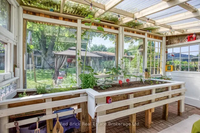 Additional image 38 of 302 Ross Ave