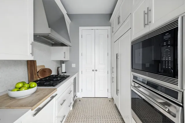 Additional image 8 of 183 Wellington St Unit 2501