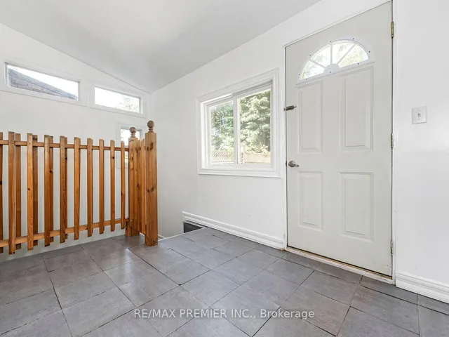 Additional image 16 of 884 Runnymede Rd