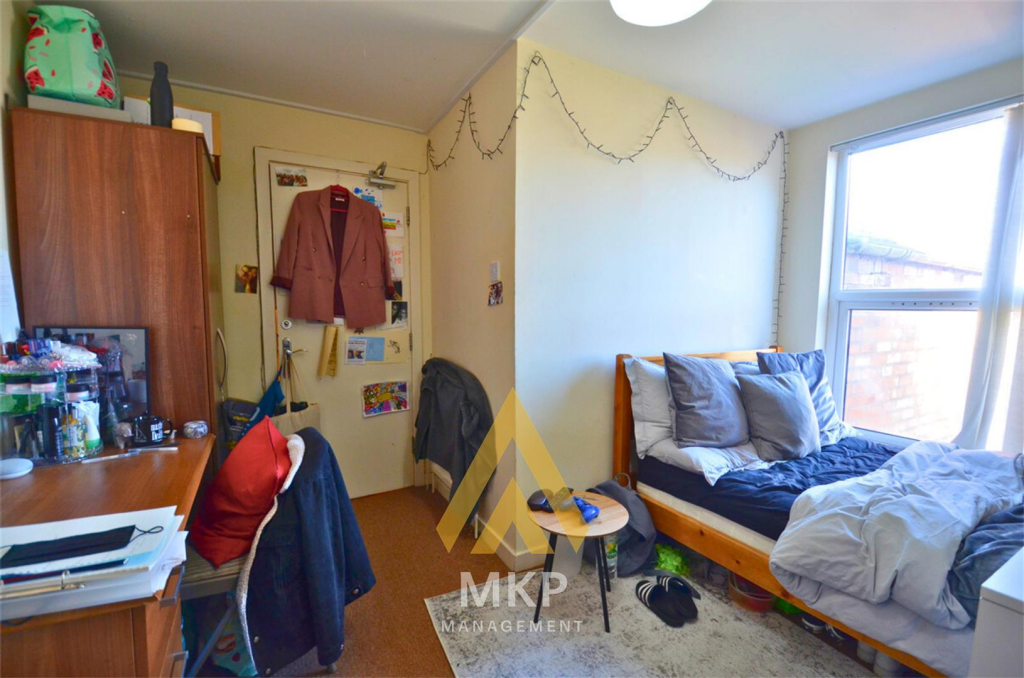 Additional image 2 of AVAILABLE by mid-MAY 2025!Three Bedroom House in Parkes Avenue, B12 9AW
