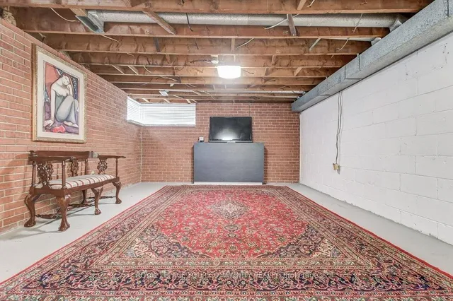 Additional image 23 of 52 Whitburn Cres