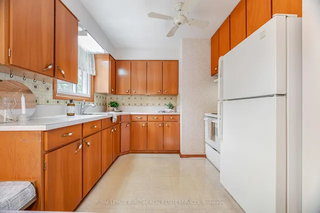 房产图片 19 - 121 Manning Ave