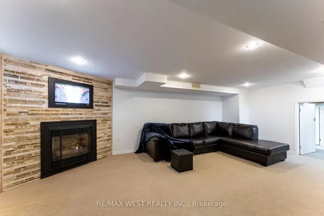Additional image 21 of 44 Fidelia Cres