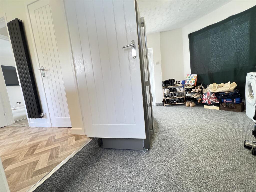 Additional image 10 of Gainsborough Crescent, Great Barr, Birmingham