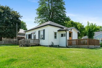 Additional image 3 of 290 James St E