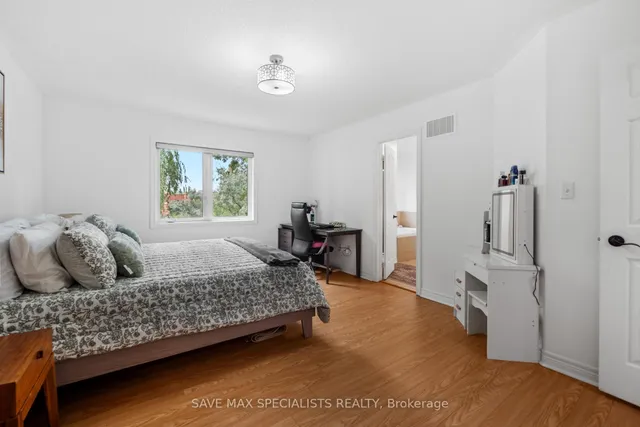 Additional image 28 of 21 Isaac Devins Blvd