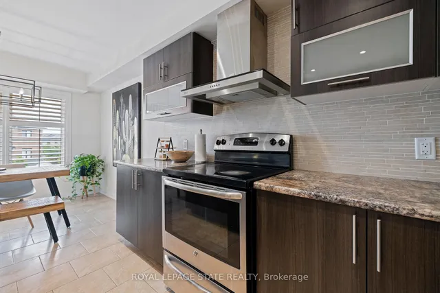 Additional image 18 of 136 Crafter Cres