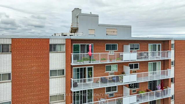 房产图片 28 - 8 Woodman Dr 单元805