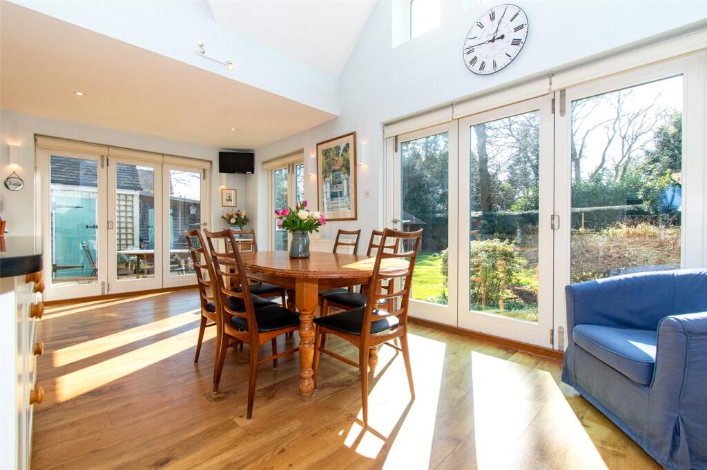 Additional image 7 of Hall Place Gardens, St. Albans, Hertfordshire, AL1