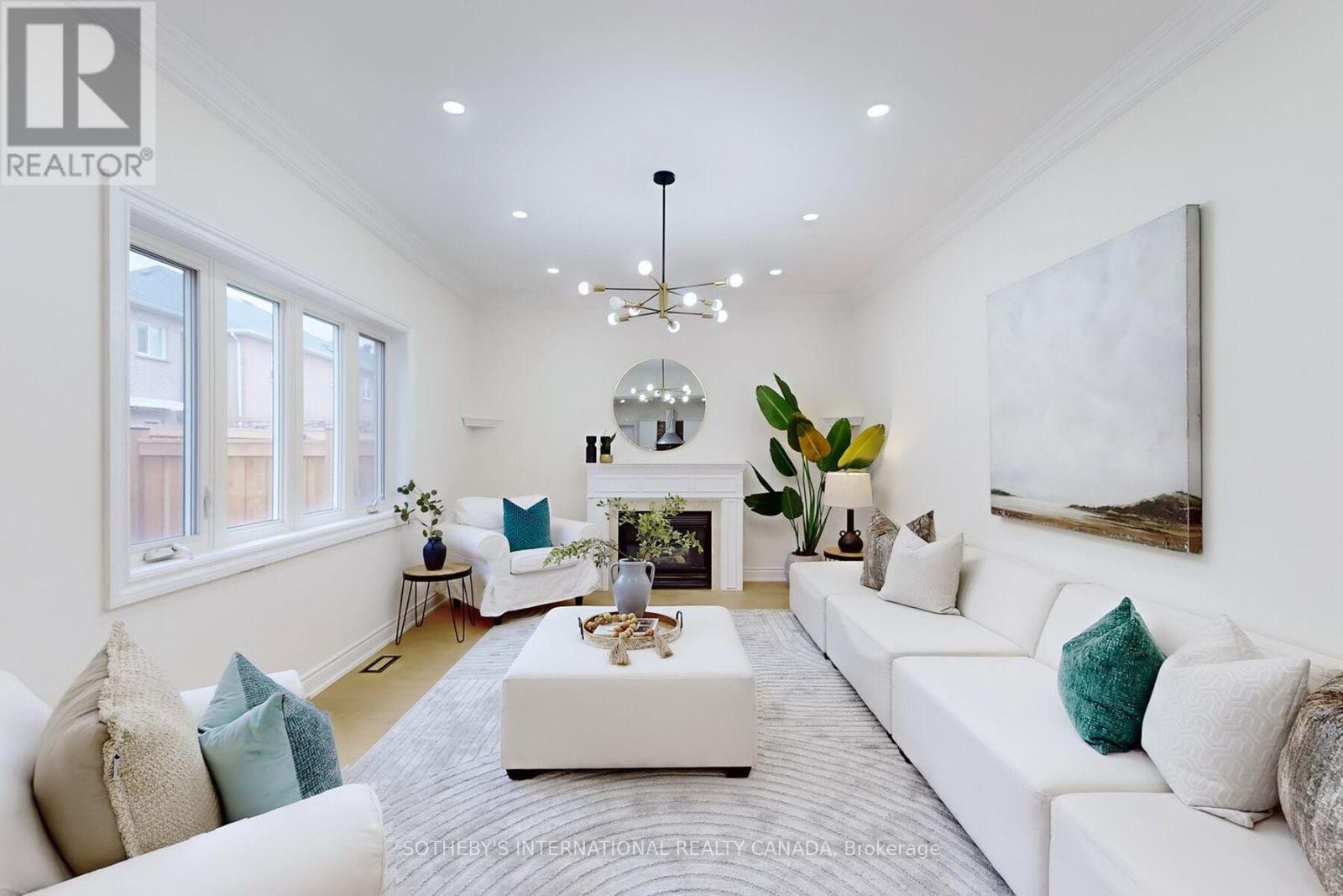 46 FORECASTLE ROAD|Vaughan (Patterson), Ontario L4K5J1