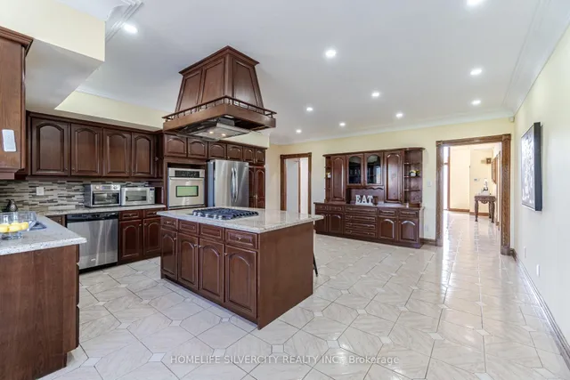 Additional image 7 of 34 Estateview Circ