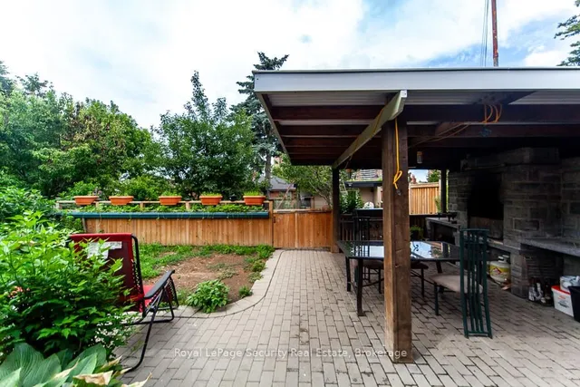 Additional image 45 of 44 Woodgate Dr