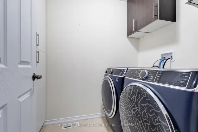 Additional image 38 of 11 Hoover Rd