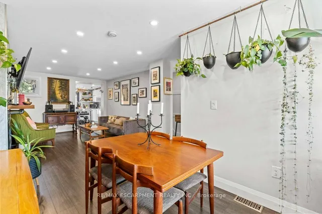 Additional image 14 of 127 Sherman Ave