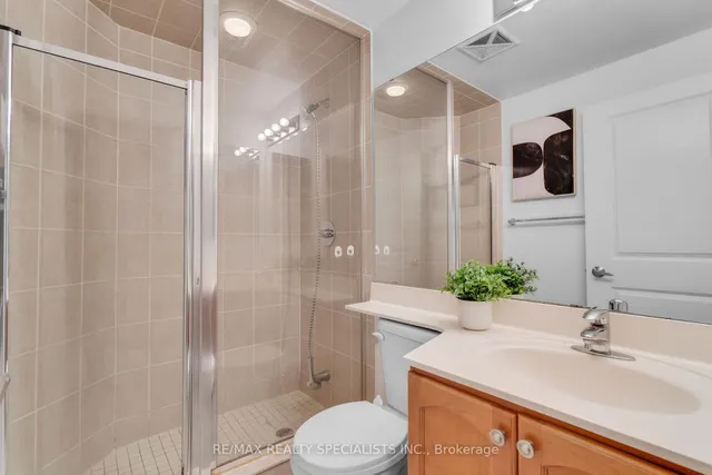 Additional image 29 of 80 Absolute Ave Unit 106