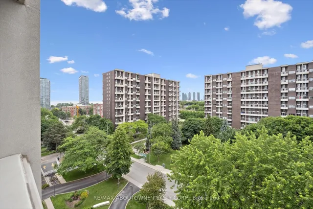 房产图片 31 - 多伦多南港街65号1002单元