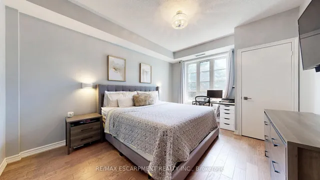 Additional image 15 of 3351 Cawthra Rd Unit 218