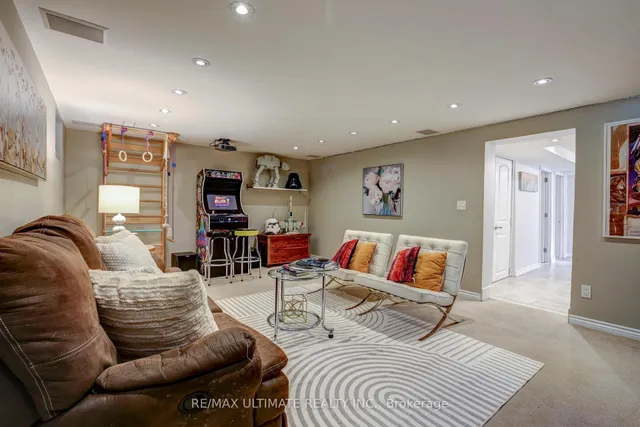 Additional image 14 of 44 Ferris Rd