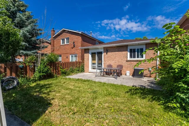 Additional image 38 of 21 Chopin Cres
