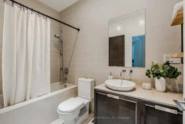 Additional image 14 of 66 Kippendavie Ave Unit 215