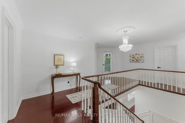 Additional image 22 of 17 Madrid Cres