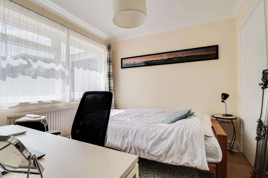 Additional image 9 of Carlton Road, Harpenden, AL5