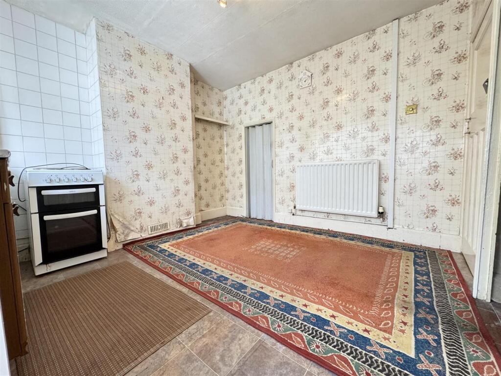 Additional image 8 of Gainsborough Crescent, Great Barr, Birmingham