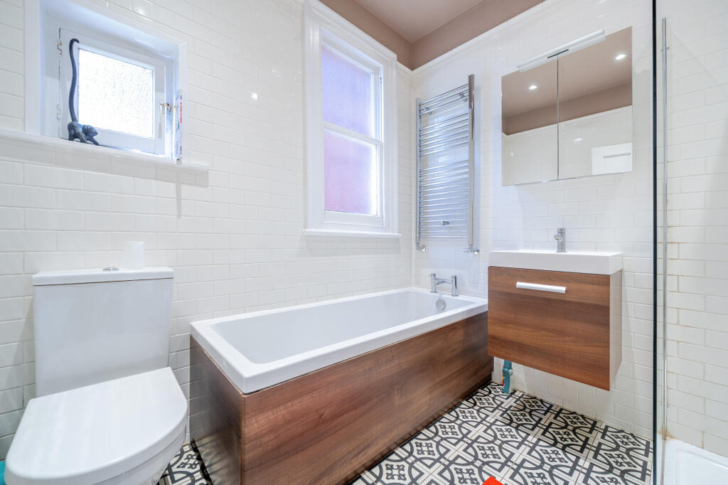 Additional image 6 of Gombards, St. Albans, AL3