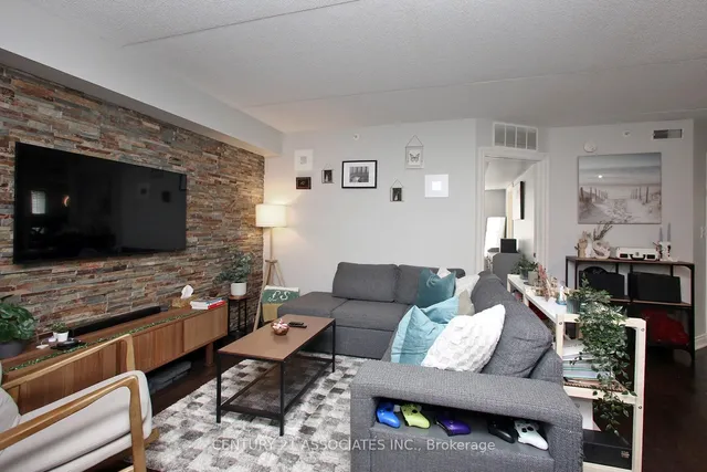 房产图片 3 - 1441 Walker's Line 单元 201