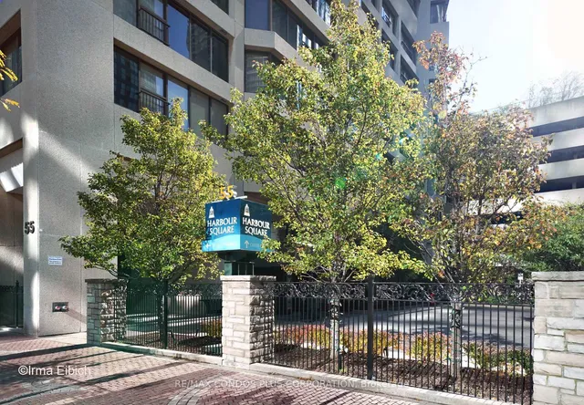 Additional image 45 of 55 Harbour Sq Unit 1917