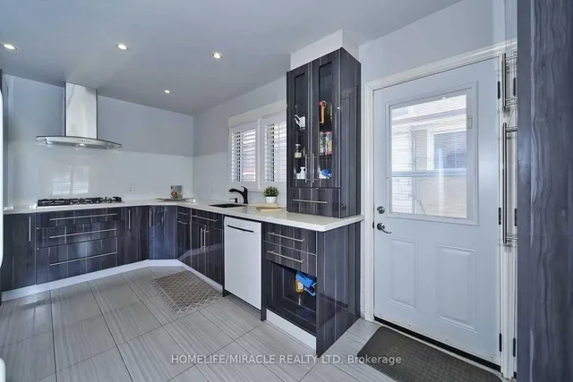 Additional image 7 of 16 Wantanopa Cres