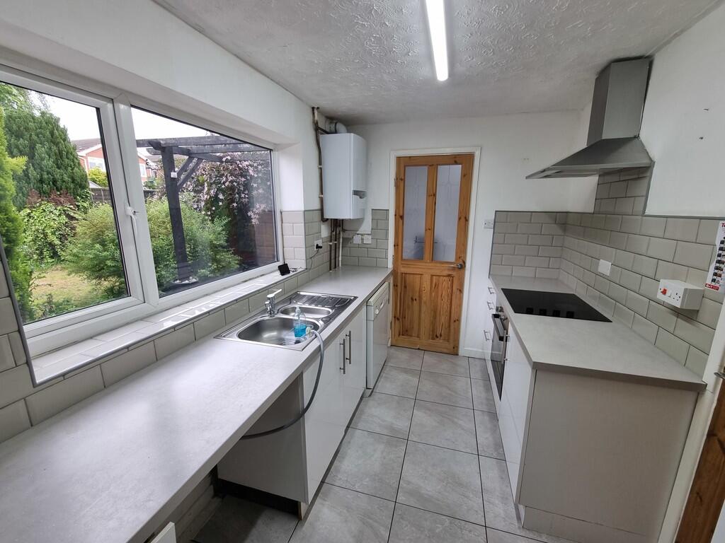 Additional image 4 of 76 Pipers Green, Hall Green, B28