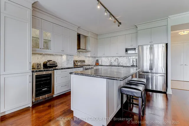 Additional image 19 of 99 Avenue Rd Unit 803