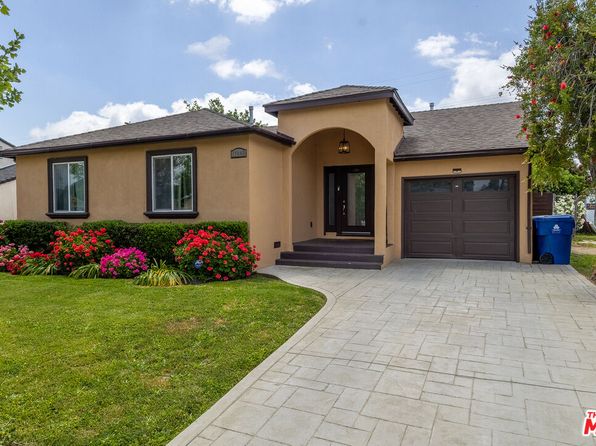 17448 Collins St, Encino, CA 91316