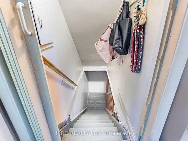 Additional image 29 of 9 Crestview Ave