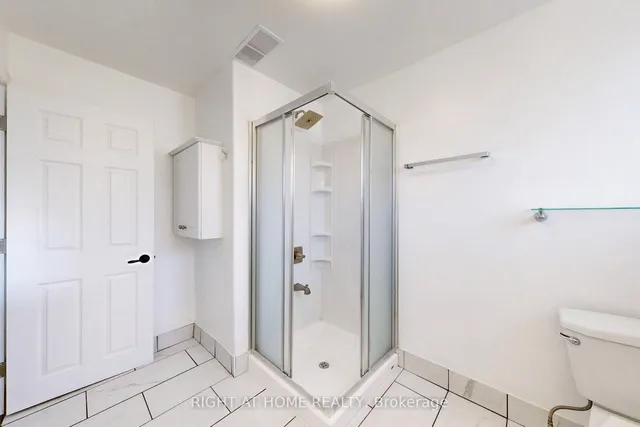 Additional image 23 of 656 Crawford St