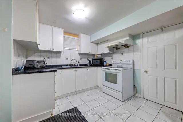 Additional image 39 of 10 Hania Terr