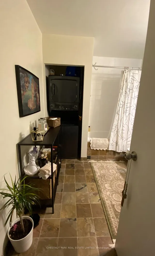 Additional image 12 of 194 Merton St Unit 204