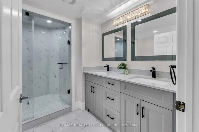 Additional image 33 of 11135 Menzies Crt