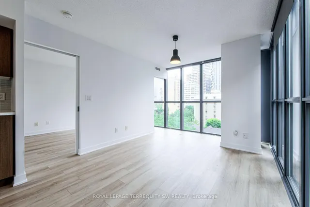 Additional image 25 of 110 Charles St Unit 707